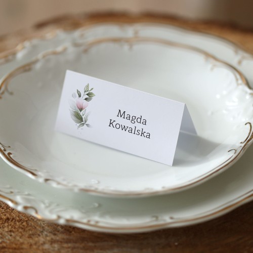 Wiosenne winietki z różowymi kwiatami