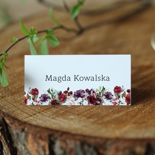 Winietki z kolekcji SUBTELNEJ z nadrukowanym motywem bordowych kwiatów