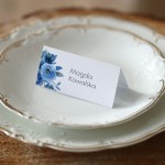 Winietki z kolekcji Champagne z kwiatami w odcieniach indigo