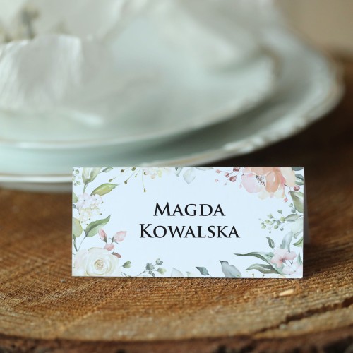 Winietki z kolekcji subtelnej z motywem pastelowych róż