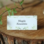 Winietki z motywem delikatnych liści w pastelowych brawach zieleni