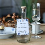 Zestaw 18 zawieszek na alkohol kolekcja Vintage Perłowa z motywem chabrów