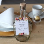 Zestaw 18 zawieszek na alkohol z pomarańczowymi kwiatami boho