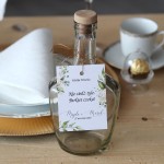 Zestaw 18 zawieszek na alkohol z kolekcji subtelnej z motywem białych róż