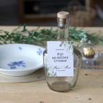 Zestaw 18 zawieszek na alkohol z motywem liściastym