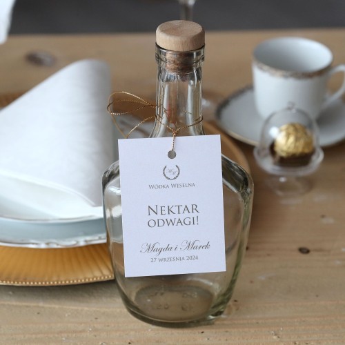 Zestaw 18 zawieszek na alkohol z kolekcji champagne z monogramem