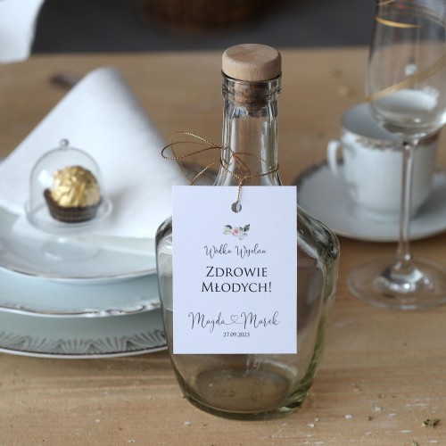 Zestaw 18 zawieszek na alkohol z kolekcji romantycznej  z różą