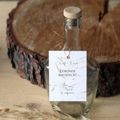 Zestaw 18 zawieszek na alkohol z źdźbłem trawy