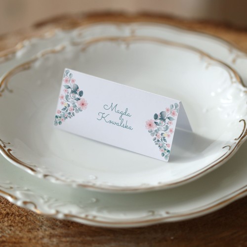 Winietki z ozdobnymi kwiatami