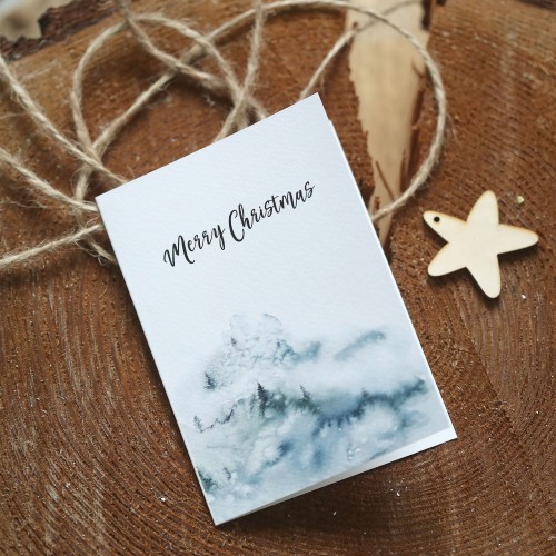 Świąteczne kartki z niebieskawą akwarelową grafiką zimy - 12x17 cm
