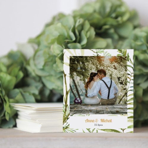 Zdjęcie polaroid w podziękowaniu dla gości z roślinami